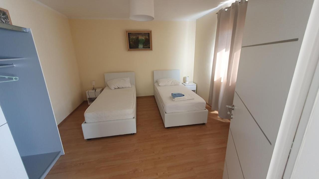 Appartamento Angel Drniš Esterno foto